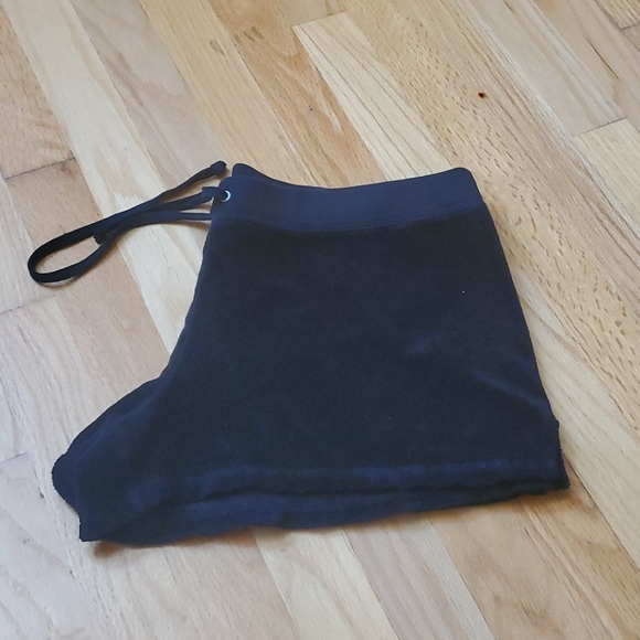 Juicy Couture Shorts - Picture 6 of 6